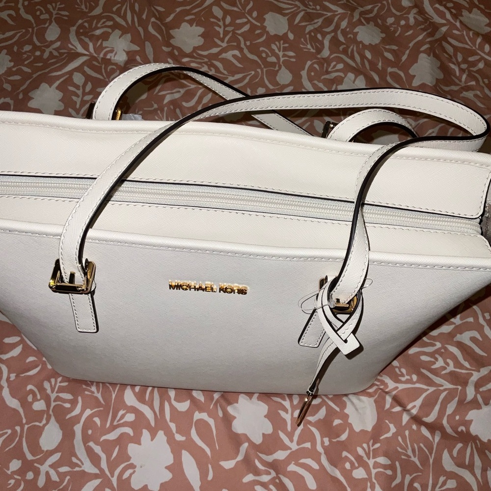NEW- Michael Kors Cream Tote Bag with Gold Accents - Picture 3 of 5